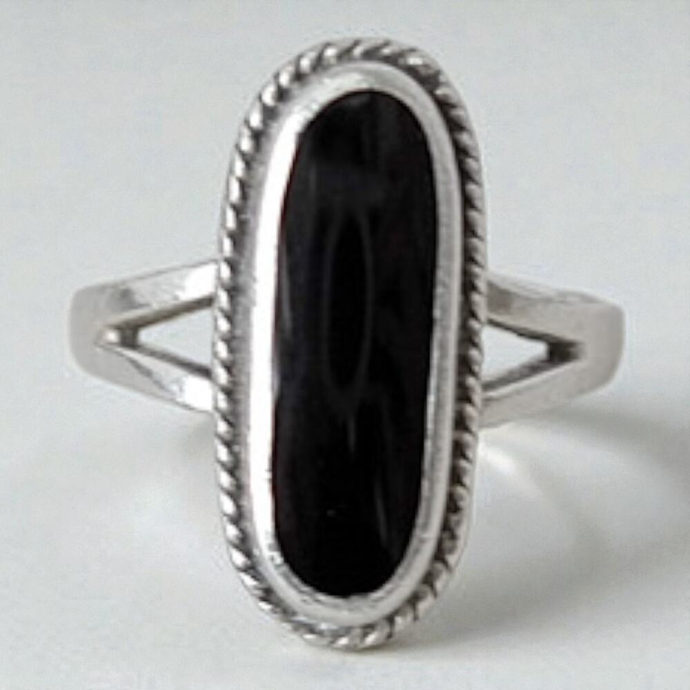 Vintage Sterling Silver 925 Oval Black Onyx Ring Size 7.75 Minimalist Boho